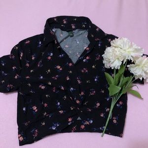 Wild Fable Button Up Cropped Tee